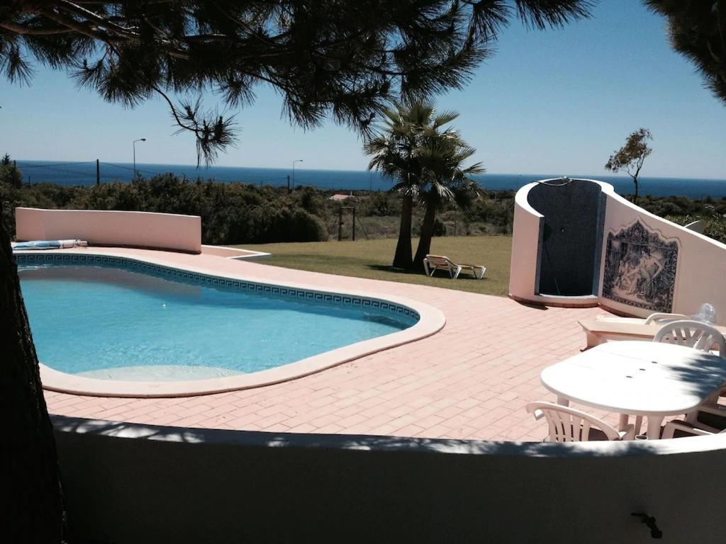 Villa With Beautiful See Views & Spacious Garden Ferragudo  Exterior photo
